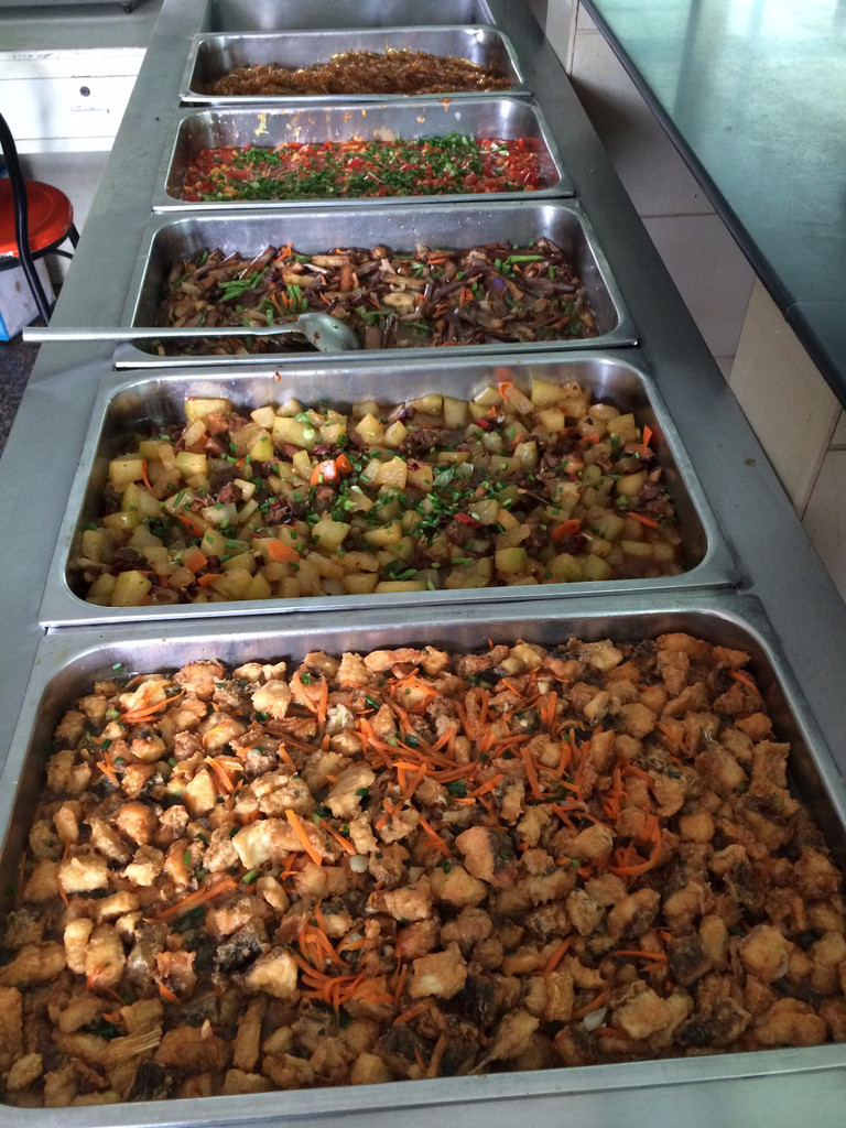 广州和康餐饮GR-200黄埔食堂 蔬菜配送与工厂食堂承包服务的高清细节解析